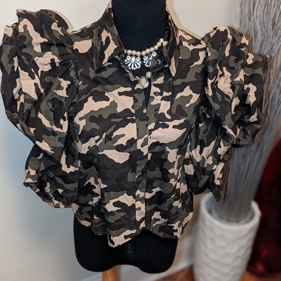 Puffer Sleeveless Shirt - Picture 5 of 6